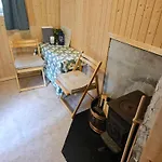 Torfoss Gard, Utleie, Campingvogn Og Bobil Plasser キャンプ場