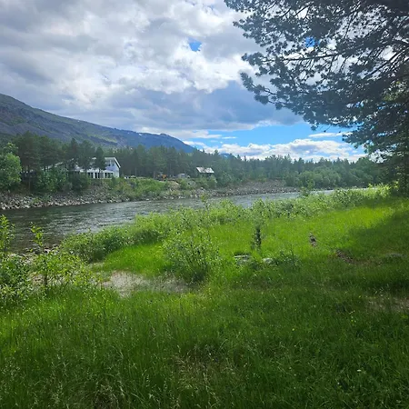 Torfoss Gard, Utleie, Campingvogn Og Bobil Plasser مكان تخييم
