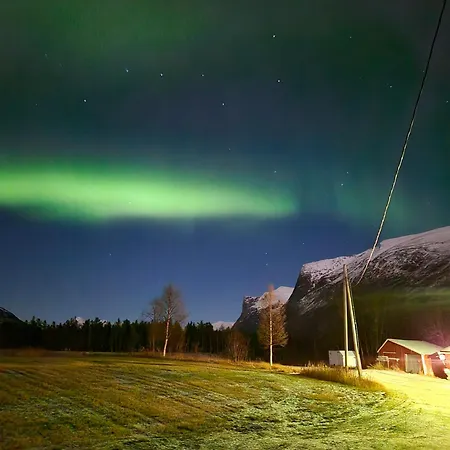 Torfoss Gard, Utleie, Campingvogn Og Bobil Plasser Camping