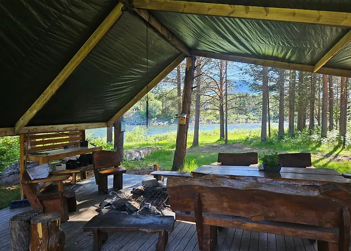 Torfoss Gard, Utleie, Campingvogn Og Bobil Plasser Camping Potka